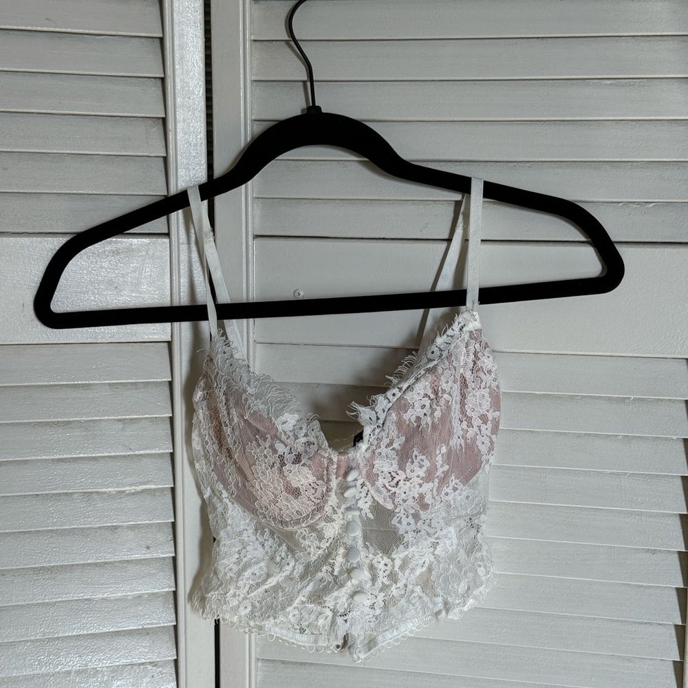 Elegant Lace Bralette - White